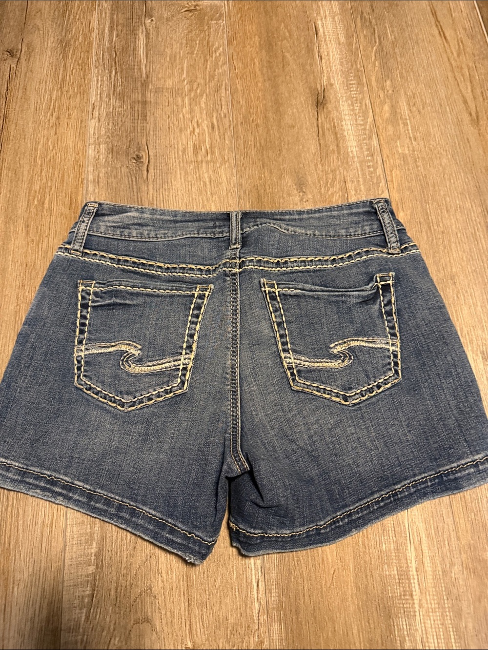 Silver Jeans Blue Denim Shorts with Contrast Pocket Stitching